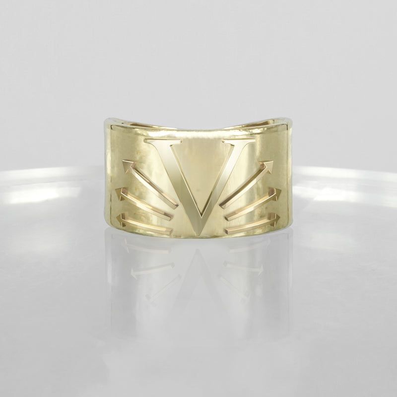 SOLID GOLD INITIAL V SIGNET RING